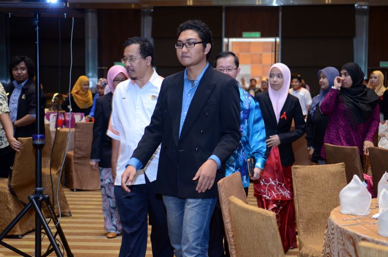 Hi tea alumni  14  069